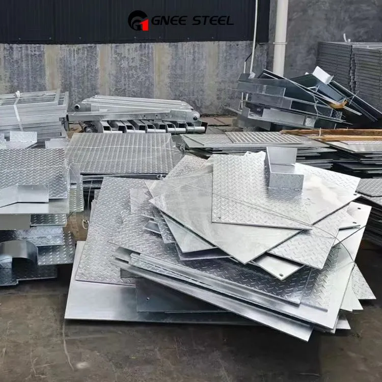 Karsti cinkotas rūtainas plāksnes